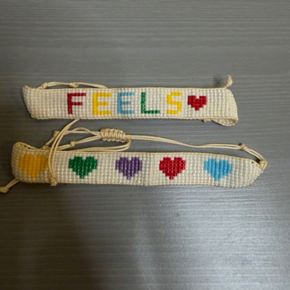 Alice + Olivia X Big Feelings beaded bracelet pack "Feels" and hearts,